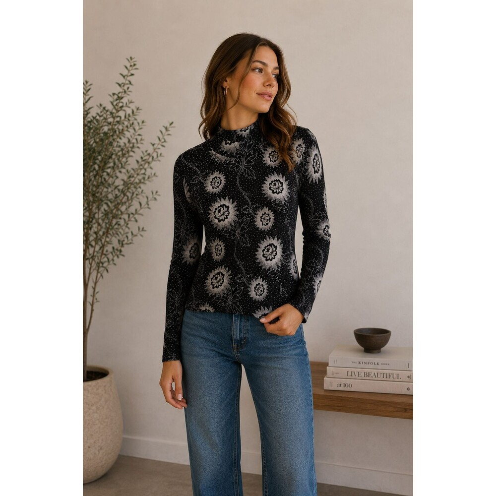 Western Connection Mock Neck Long Sleeve Floral Knit Stretch Top Black White M